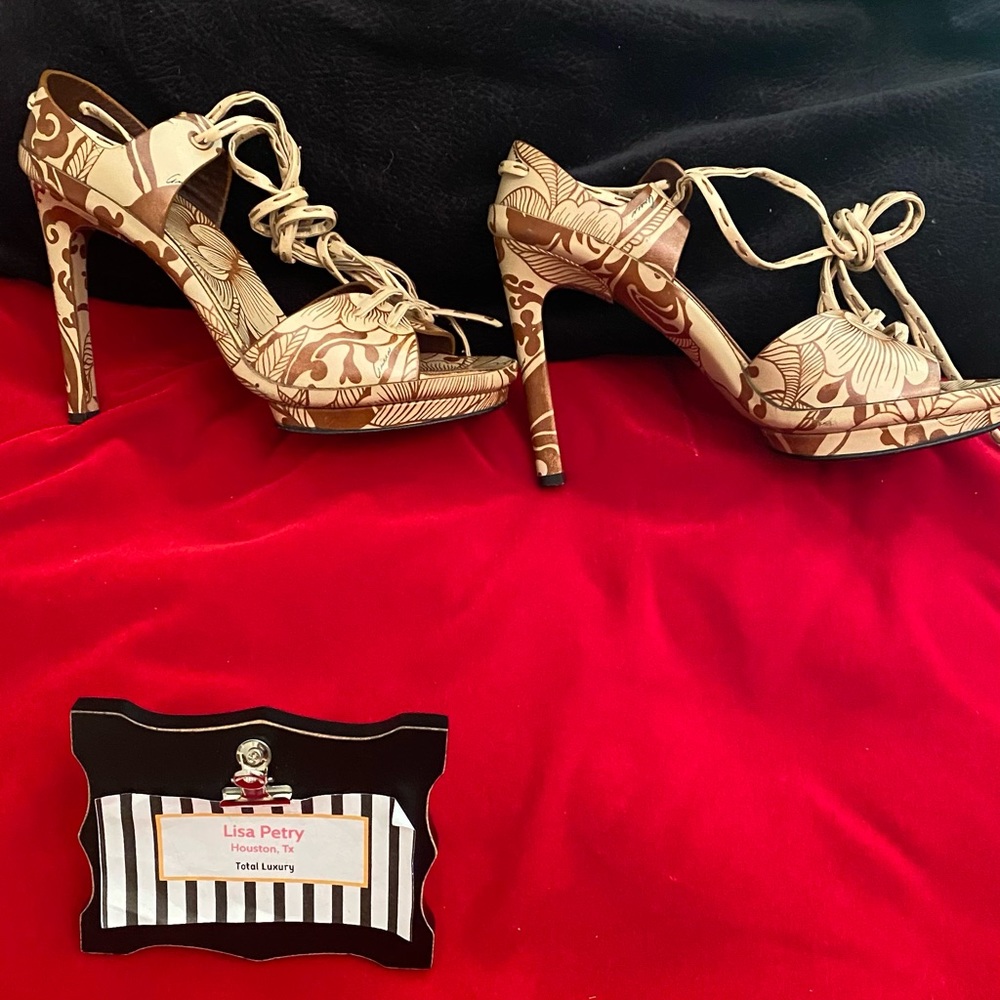 ♥️SOLD♥️Gucci leather sandals in brown/beige - Picture 3 of 13